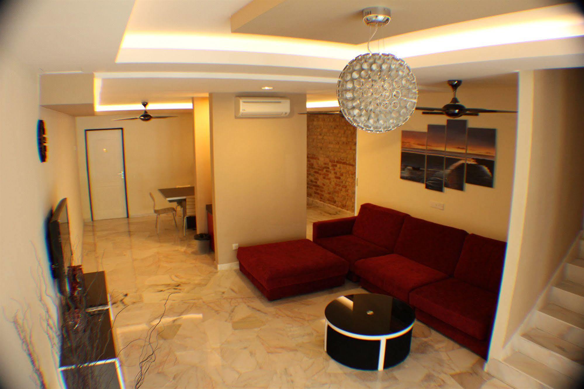 Bercham Vacation House Ипох Экстерьер фото